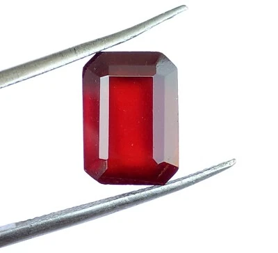Natural Hessonite Garnet Faceted Cut Emerald Gemstone, 13x9.5x7 MM 9Ct. - Image 1 of 4