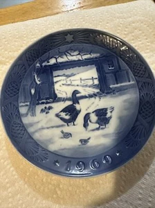 Royal Copenhagen Christmas Plate 1969 - Picture 1 of 4