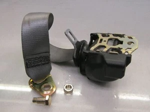 Mercedes E Klasse W210 96-02 Limousine RH Sicherheitsgurt hinten rechts #EMGR - Bild 1 von 5