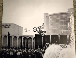 Evel Knievel Signed Caesars Las Vegas Jump 16x20 Photo W/NO COA - Picture 1 of 3