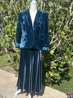 I.N.C. International Concepts Teal Blue Velvet Large Blazer/Sz 10 Skirt Women’s - Image 1 of 4