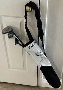 Snoopy Peanuts Charlie Brown 3 Golf Clubs & Bag - Kids Set - Rare Vintage ~ RH - Picture 1 of 12