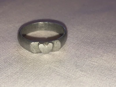 Bague De Femme De Poilu En Alu Coeur  WW1 Objet De Tranchée Fiançailles? - Photo 1/2
