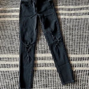 Joe’s Size 26 black distressed jeans skinny jeans the Charlie jeans - Picture 1 of 6