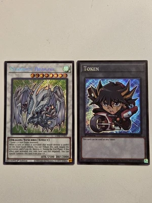 Stardust Dragon L5DD-ENS01 Secret Rare Chibi Yugioh 1st Edition + Token Card - Image 1 of 4