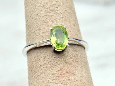 Sterling Silver Peridot Band Fine solitaire Ring-Size 7.25 - Image 1 of 3