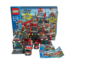 Lego 2007 City Fire Station 7945 Complete Building Set w/ Box & 2 Manuals