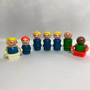 Vintage Fisher Price Little People 7 Figures W/ Wooden Bodies & 2 Chairs - Picture 1 of 14