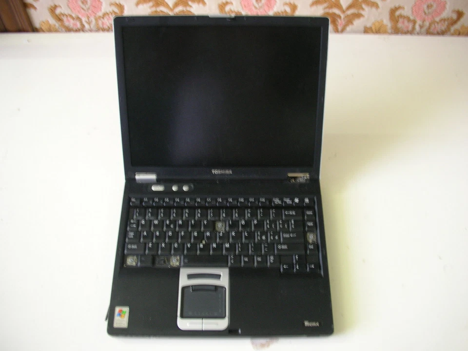 Toshiba Tecra M2 PTM20E - Image 1 of 1