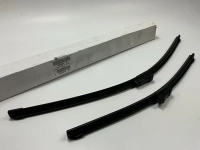 NEW OEM 68598539AA Windshield Wiper Blade Set For 2017-2025 Alfa Romeo Giulia - Image 1 of 3