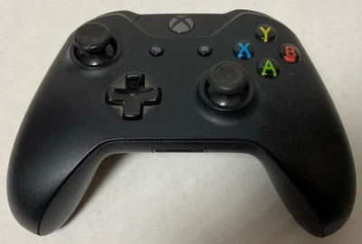 Joystick NERO - Controller per XBOX ONE - Microsoft - Model 1537 - Immagine 1 di 4