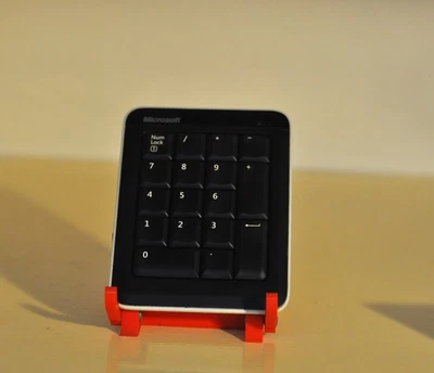 Tastierino numerico Bluetooth Microsoft - Immagine 1 di 3