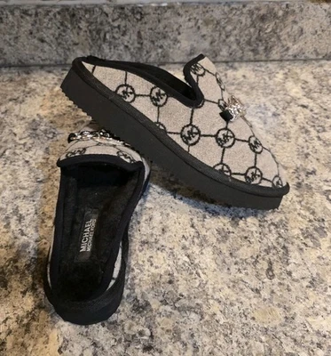 Acogedoras pantuflas MICHAEL Michael Kors MK para mujer con cadena Noa talla 6 Foto 1 de 4