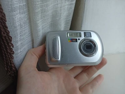 🔥Kodak EasyShare C300 Silver 3.2MP digital compact camera🔥Working Full Set🔥 - Image 1 of 4