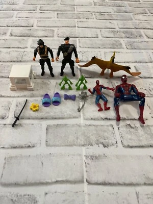 孩之宝漫威本 10 蜘蛛侠士兵玩具 14 件套玩偶和配件 — 第 1/4 张图片
