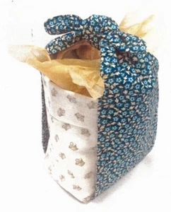 Kit de costura de proyecto de tela de algodón para canasta de 2 cuartos de grasa Tisket A Tasket M409.38 - Imagen 1 de 1