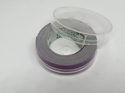 70505 Dymo-Prägeband 12mm x 3m weiss auf purpur