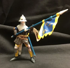 Standard Bearer Blue ~ Papo ~ The Knights ~ 39368 ~ OEJ - Picture 1 of 4