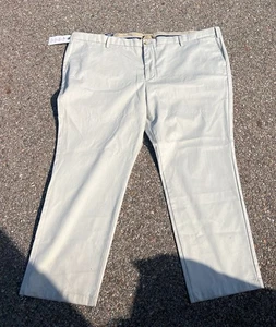Dockers Men's Big and Tall Big & Tall Classic Fit Workday Khaki  54x30 New - Picture 1 of 9