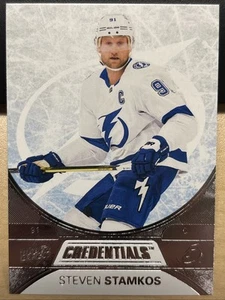2021-22 21/22 Upper Deck Credentials #16 Steven Stamkos Tampa Bay Lightning - Picture 1 of 2