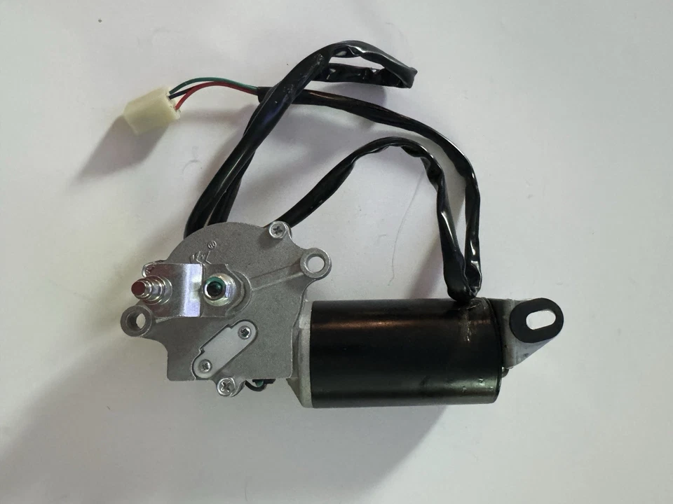 Motor limpiaparabrisas OMIX 3 hilos para modelos Jeep CJ 1976-1982 Foto 1 de 3