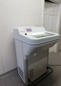 THERMO Cryotome FSE Cryostat with Blade Holder -- Parts or Repair - Picture 1 of 24