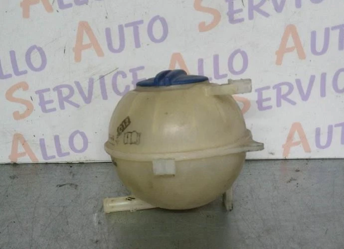 Vase d'expansion VOLKSWAGEN POLO 4 PHASE 2 - Photo 1/1