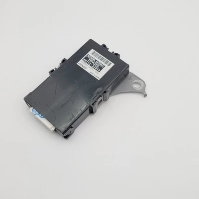 Módulo de controle gateway de rede farol Lexus ES350 2007 - 2010 FABRICANTE DE EQUIPAMENTO ORIGINAL 89111-33010 - Imagem 1 de 4