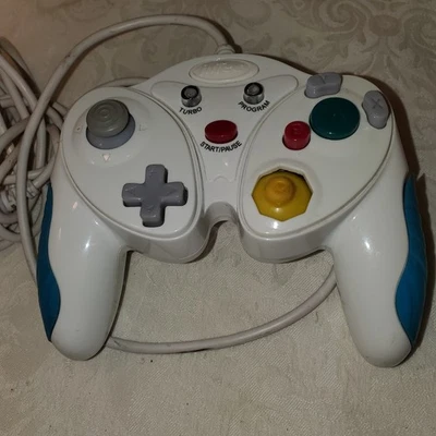 Nintendo Gamecube Controller NGC White INTEC Control Tested Working - Image 1 of 4