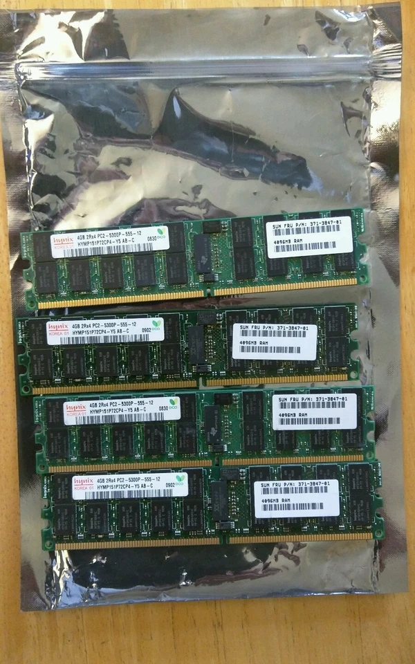 HYNIX  16GB (4X4GB) PC2-5300 667MHZ 2RX4 REGISTERED ECC DDR2 SDRAM FOR SERVER - Image 1 of 1