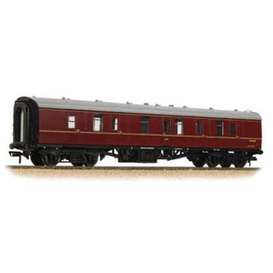 Bachmann 39-176G OO Gauge BR Mk1 BG Brake Gangwayed Coach BR Maroon - Picture 1 of 3