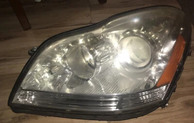 Mercedes-Benz GL450 2008 conjunto de lámpara de faro derecho OEM  Foto 1 de 4