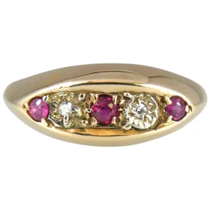 Vintage ENGLISH 9ct Yellow Gold RUBY & DIAMOND BOAT SHAPED RING, Size J.5 / 5.5 - Bild 1 von 10
