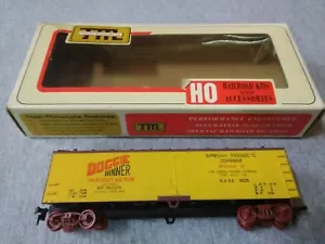 Train Miniature HO Doggie Dinner 40' Double Sheathed Refrigerator Car #2378 ~ TS - Picture 1 of 7
