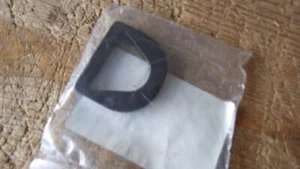 DEFENDER REAR STOWAGE BOX SPACER NEW GENUINE LR010663 - Bild 1 von 1