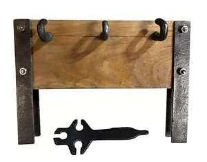 Vintage Cast Iron & Wood Hook Rope Maker Primitive Farm Barn Tools Wrench - Picture 1 of 4