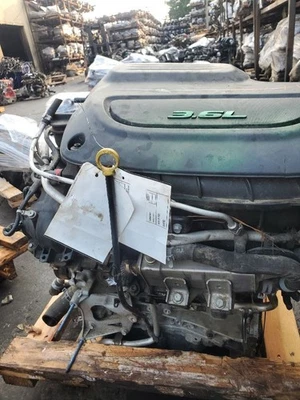 Used Engine Complete Assembly fits: 2017 Chrysler Pacifica 3.6L VIN G 8th digit - Image 1 of 4