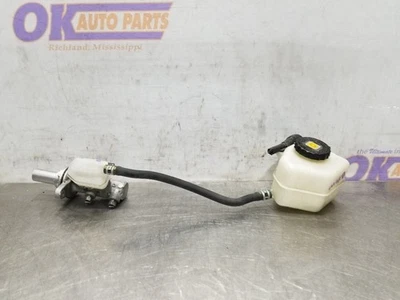 Toyota Highlander 21 2021 cilindro maestro de freno de 3,5 L Foto 1 de 4