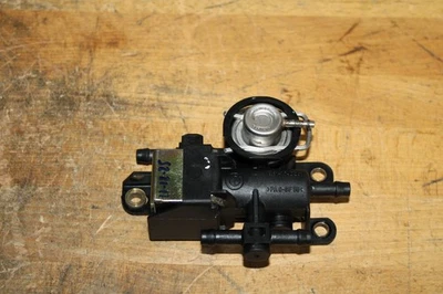 95-00 BMW E36 E38 E39 M3 Z3 Fuel Pressure Regulator Control Valve 5342 - Image 1 of 4
