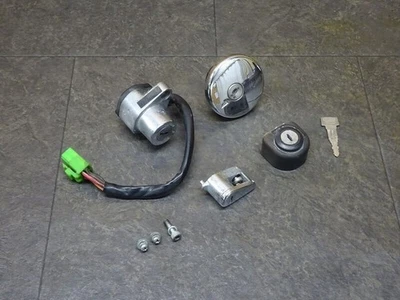 Raro 1986 Suzuki LS650 Savage 650 Interruptor de encendido Tapa del tanque Casco Juego de bloqueo de llave Foto 1 de 4