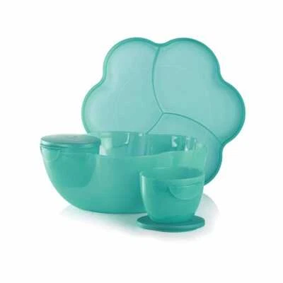 NEW TUPPERWARE chip N dip set alpine green container serve party host FrEeShIp - Image 1 of 2