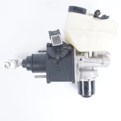 09-12 Mercedes R230 SL550 Power Brake Booster Conjunto de depósito de cilindro maestro Foto 1 de 4