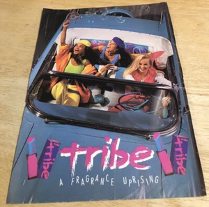 1993 TRIBE Girls in Convertible - Vintage Magazin Duftwerbung - Bild 1 von 3