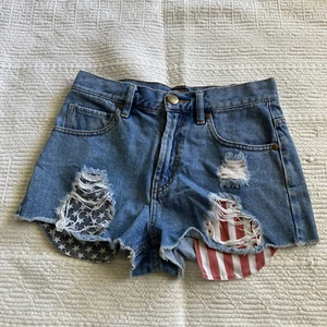 Forever 21 Women DENIM Short SHORTS Distress FLAG Stars&STRIPES Pockets,SIZE 25 - Picture 1 of 8
