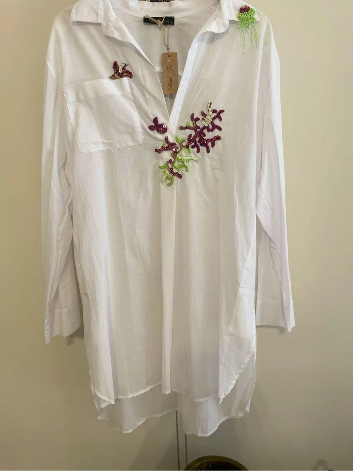 Mujeres Traje de baño Encubrimientos Traje de baño Playa Cubrir Vestido Camisa blanca Foto 1 de 4