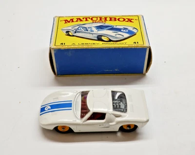 Matchbox Lesney, MB41C2 Ford GT, label, white body, several tiny chips, with box - Imagen 1 de 4