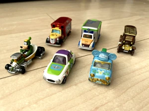 Tomica Disney Motors 6 Autos Set Micky Toystory Goodie gebraucht ohne Karton - Bild 1 von 23