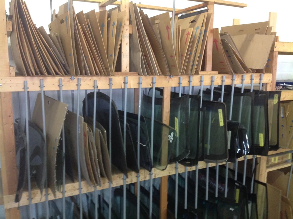 cristal ventilación trasera 02-04 Isuzu Axiom  Foto 1 de 1