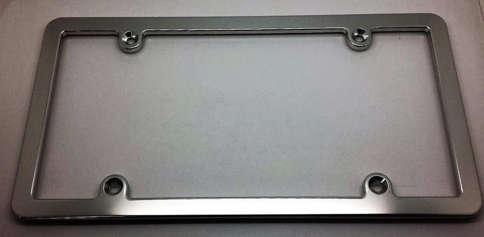 Marco de matrícula de aluminio HMC Billet, línea delgada, anodizado transparente Foto 1 de 2