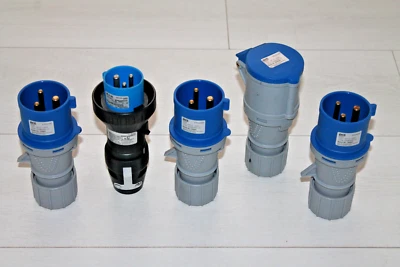 Eris IP44 Industrial Plug + IP44 Industrial Connector 32A + Eaton Crouse Hinds - Image 1 of 4